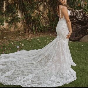 Essence of Australia Lace Wedding Dress